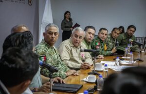 Encabeza Rocha Reunión Estatal de Emergencia por el huracán “Norma”