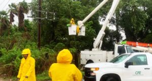 Restablece CFE suministro eléctrico al 83% de usuarios afectados por ‘Norma’ en BCS