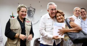 Inicia Rocha con la entrega inmediata de cheques a damnificados por “Norma”