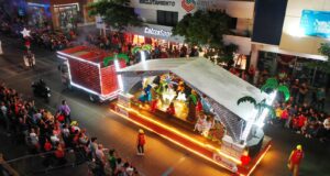 Culiacán brilla con la Novena Edición del Desfile Navideño: ‘Vive una Noche de Estrellas’