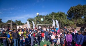 Entregan cancha y viviendas en Tepuche