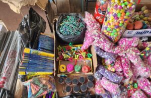 Durante revisiones preventivas en fin de año Protección Civil Municipal, saca del comercio 100 kilogramos de pirotecnia