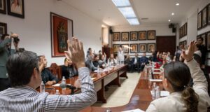 Cabildo aprueba 40 por ciento de descuento en impuesto predial para inmuebles comerciales