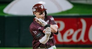 Tomateros acabó con el campeón y está en semifinales