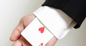 Cartas bajo la manga