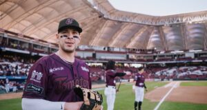 Encendido el culichi Joey Meneses en Spring Training