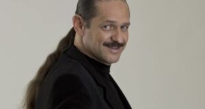 Teo Gonzalez llenará de risas Culiacán