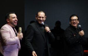 Teo González llena de risas Culiacán en sus 40 años de trayectoria