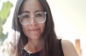 Invitan a Conversaciones en el Jardín con la artista Adriana Salazar