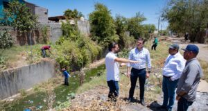 Alcalde de Culiacán supervisa trabajos de limpieza de arroyos y canales en la ciudad