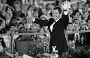 Delincuentes, manipulados y necesitados