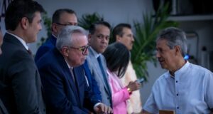 Reconoce Gobierno de Sinaloa a maestros con 40 años de servicio con la presea “Ignacio Manuel Altamirano”