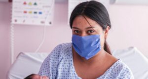 El vínculo afectivo entre madres e hijos genera mejores sociedades e impacta en la salud emocional y psicológica