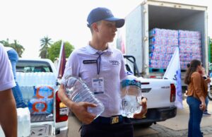 Dona Secretaría de Salud más de 35 mil litros de agua al “Aquatón 2024″