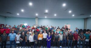 Trabajadores Agrícolas Temporales sinaloenses salen a Canadá; estarán 8 meses