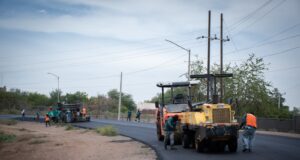 Obras de reencarpetado y reductores de velocidad se construyen en diversos puntos de la ciudad