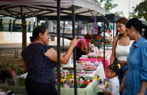 Expo Tejiendo Sueños se realiza por primera vez en el Parque Culiacán 87