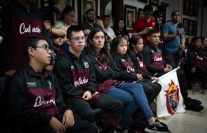 Abandera Ayuntamiento a delegación Culiacán para los Paranacionales Conade 2024, etapa Estatal