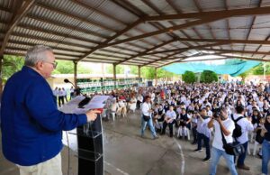 La educación es para formar ciudadanos y ciudadanas de bien: Rocha Moya