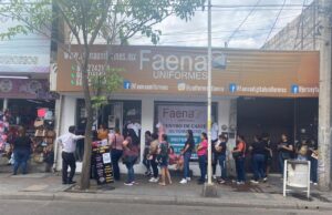 Llaman a no canjear uniformes en centros “piratas”