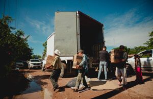 DIF Sinaloa lleva apoyos a familias afectadas por “Ileana”