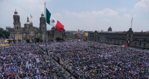 Asiste Rocha Moya al Sexto Informe de Gobierno del Presidente López Obrador
