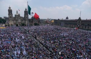 Asiste Rocha Moya al Sexto Informe de Gobierno del Presidente López Obrador