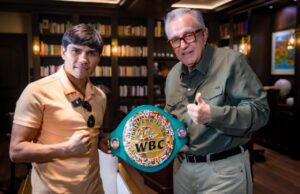 Rocha recibe al campeón mundial de boxeo, el mazatleco Pedro Guevara