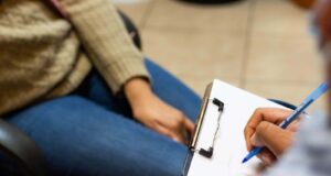 Necesario que autoridades fortalezcan programas de apoyo psicológico ante la violencia social