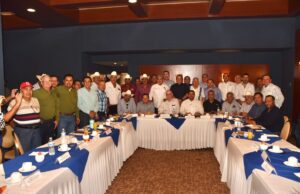 Genera gran expectativa encuentro de Berdegué Sacristán y Bello Esquivel, con líderes y productores agrícolas