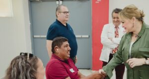 Entrega el sistema DIF Sinaloa auxiliares auditivos en coordinación con la fundación Telmex-Telcel