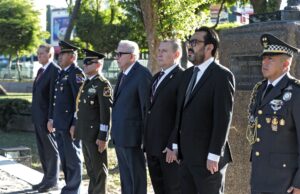 Encabeza Rocha ceremonia del 114 aniversario de la Revolución Mexicana