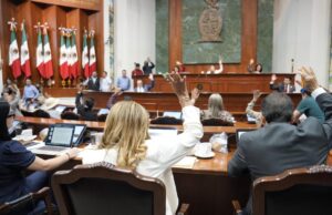 Da Congreso lectura a cinco iniciativas; Dos proponen permiso laboral a mujeres ante una interrupción del embarazo