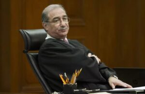 Traicioneros e infieles