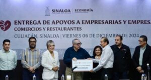 Entrega el gobernador Rocha apoyos directos a comerciantes de Culiacán