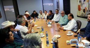 Sostiene Rocha encuentro de trabajo con dirigentes agrícolas; evalúan los apoyos al campo