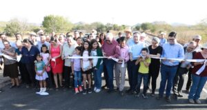 Inicia Rocha el 2025 con la inauguración de otra carretera para comunidades rurales