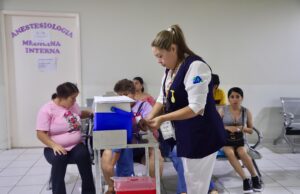 Continúa este 2025 con brigadas activas de vacunación de la SSa