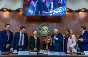 Presenta Rocha Moya millonario Plan de Reactivación Económica de Sinaloa