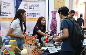 Bachilleres conocen oferta educativa de la UAS en su Muestra Profesiográfica