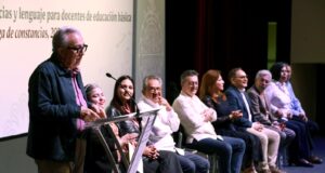 Creación de Maestría en Enseñanza de la Ciencia, para docentes, propone el gobernador Rocha