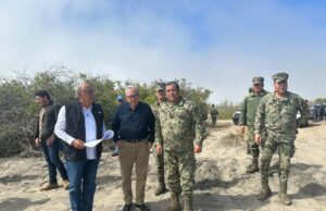 Supervisa Rocha terrenos donde podría ser ubicado el Sector Naval en Altata