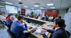 Presentan ante Diputados, avances del crédito por 2,300 mdp y licitación del programa de obras