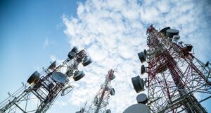 Preocupante que nueva Ley de Telecomunicaciones dé facultades de supervisar, sancionar y suspender transmisiones sin una orden judicial