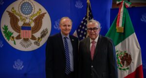 A invitación del Consulado, asiste Rocha a evento por 249° aniversario de la independencia de EUA en Hermosillo