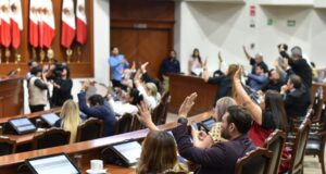 Congreso da lectura a cinco iniciativas; una castiga uso de drones