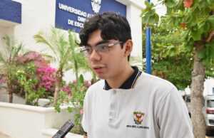 Eric Alejandro Muñoz Martínez, estudiante del tercer grado de la Preparatoria de la UAS, rumbo al nacional Astronomía