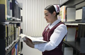 Investiga estudiante de la UAS cómo disminuir la ansiedad en adultos previos a intervenciones quirúrgicas