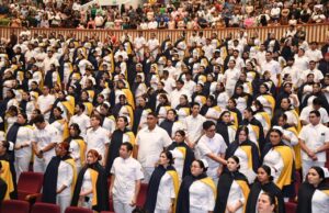 La UAS celebra el egreso de 578 estudiantes de la Facultad de Enfermería, convirtiéndola en la más grande de todo el país por su apertura universal