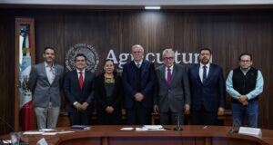 El Gobernador Rocha se reúne con el secretario de Agricultura Federal Julio Berdegué Sacristán